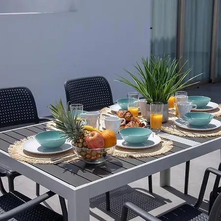 Urban 3 Beachfront By Holidays * Corralejo