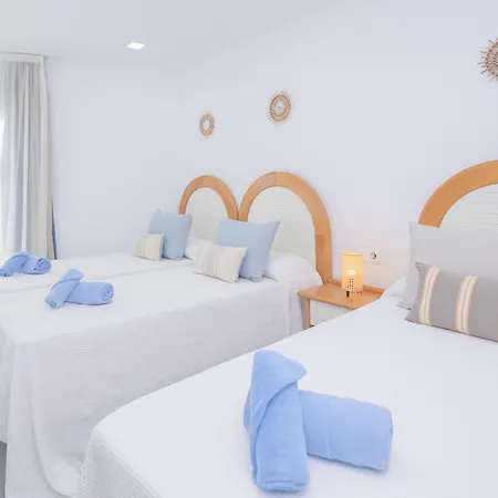 Apartment Urban 3 Beachfront By Holidays *