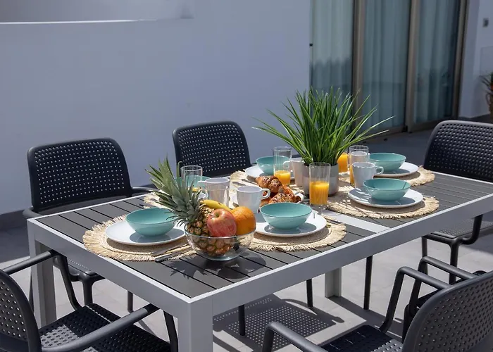 Poris 3 Beachfront By Holidays * Corralejo
