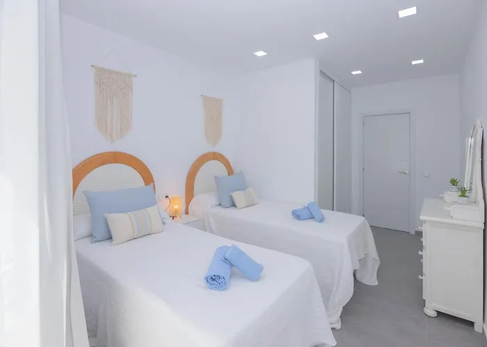 Poris 3 Beachfront By Holidays * Corralejo