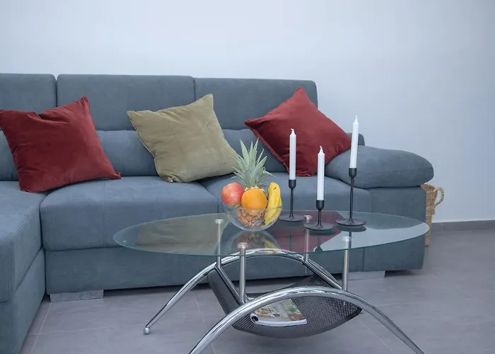 Poris 3 Beachfront By Holidays *